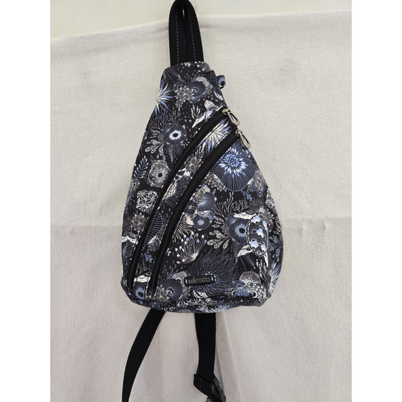 Sacroots GO sling Backpack. Blue/black 3 Pockets. NWOT. NEVER USED - Picture 1 of 12
